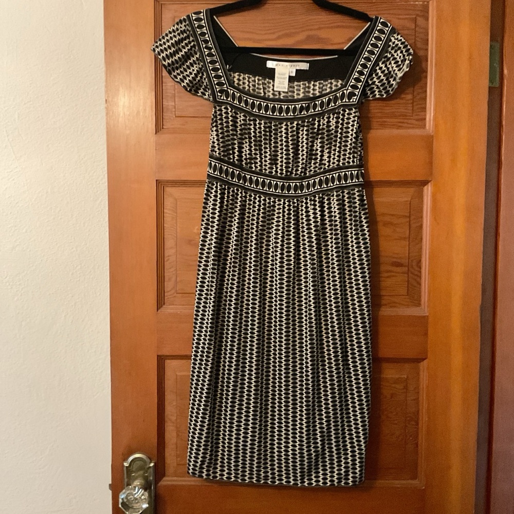Max Studio Black and White Geometric Midi Dress